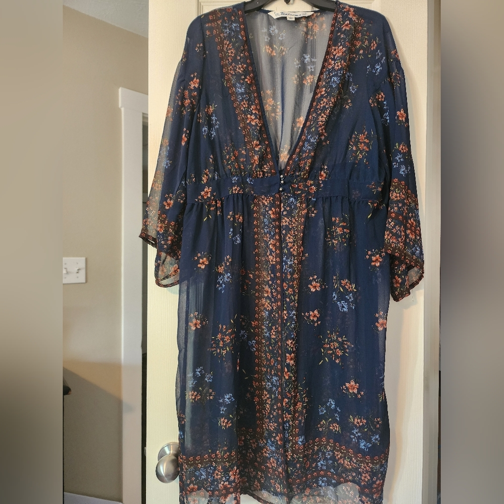 EUC Tantrums Blue Floral Duster Kimono